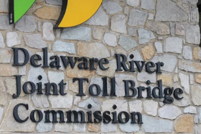 Woodside Road Eastbound Lane closure between Clearview Drive and Taylorsville Road